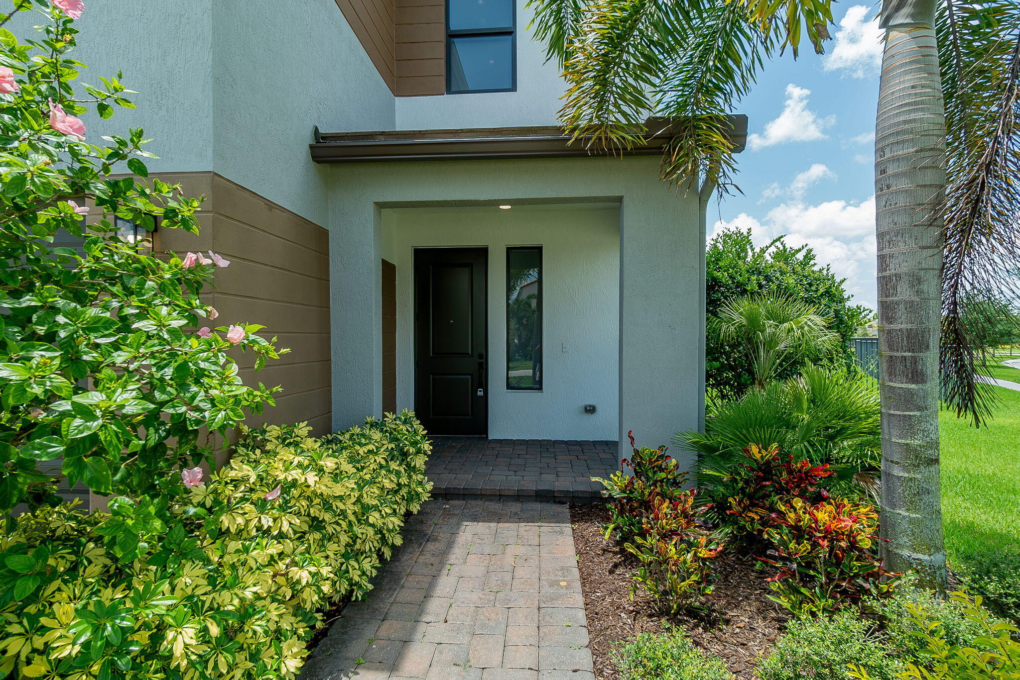 5447 Starfish Road Property Photo 2