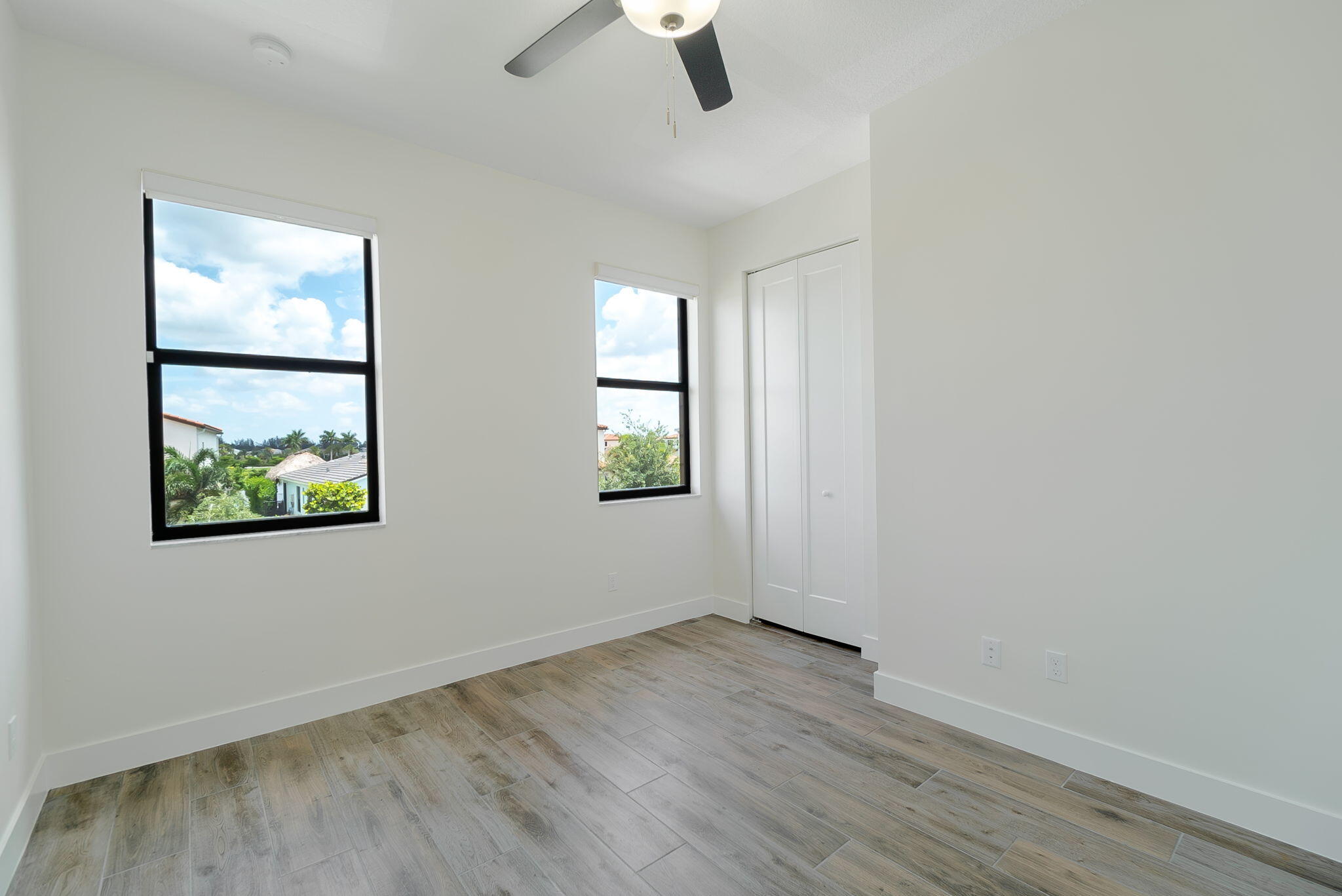 5447 Starfish Road Property Photo 10
