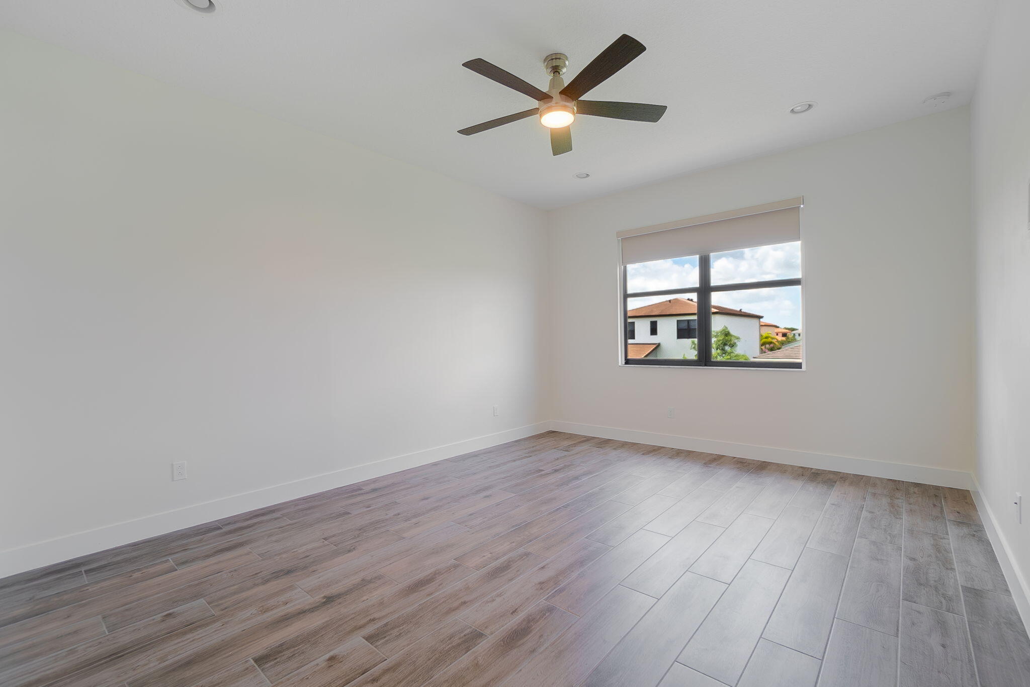 5447 Starfish Road Property Photo 14