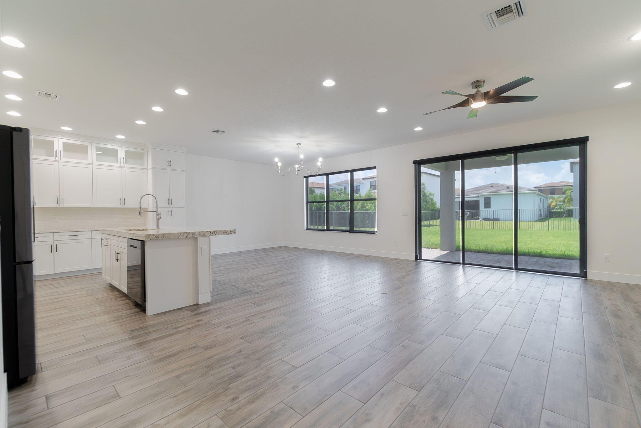 5447 Starfish Road Property Photo 21