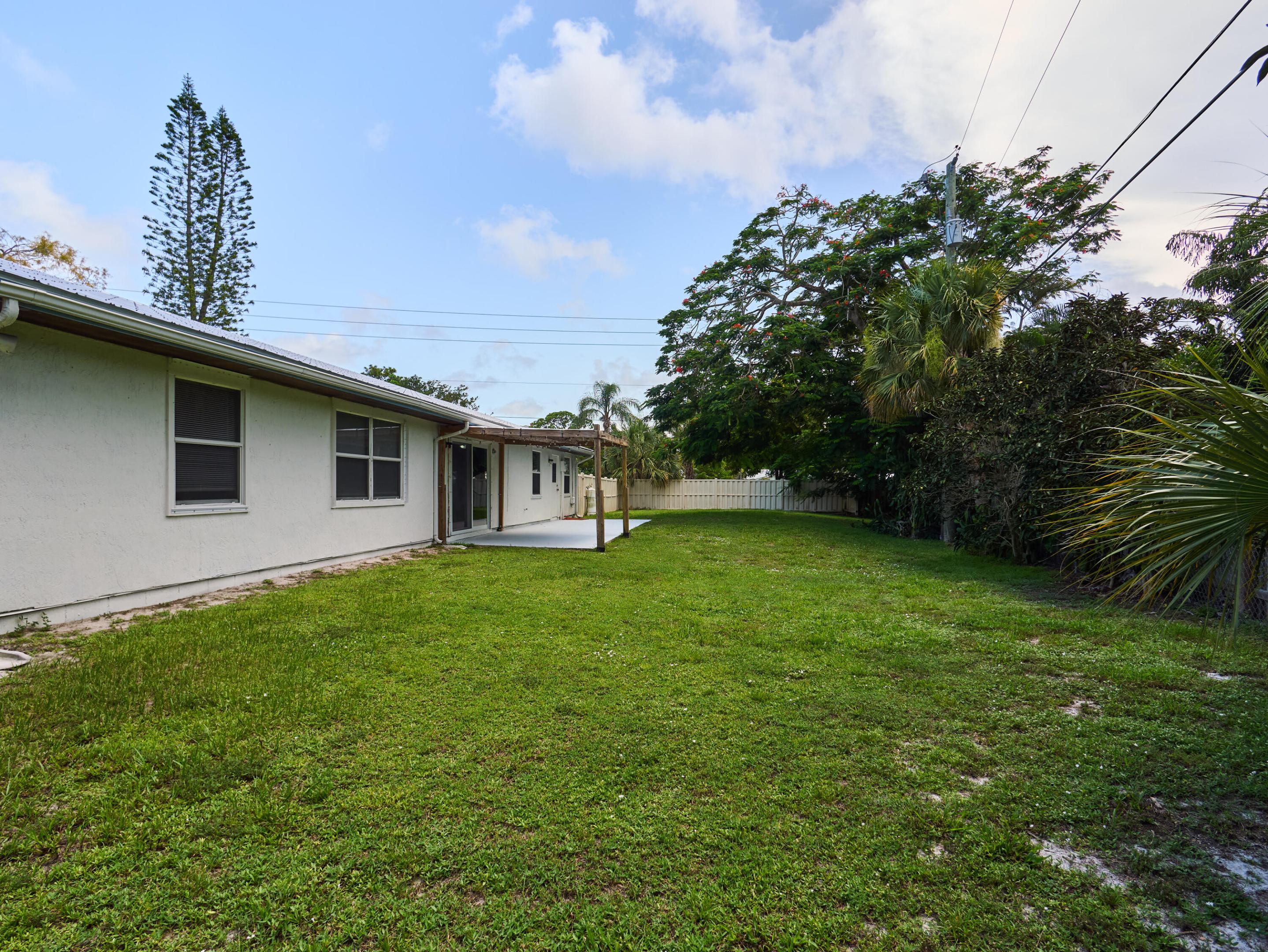 296 Se Wentworth Drive Property Photo 43