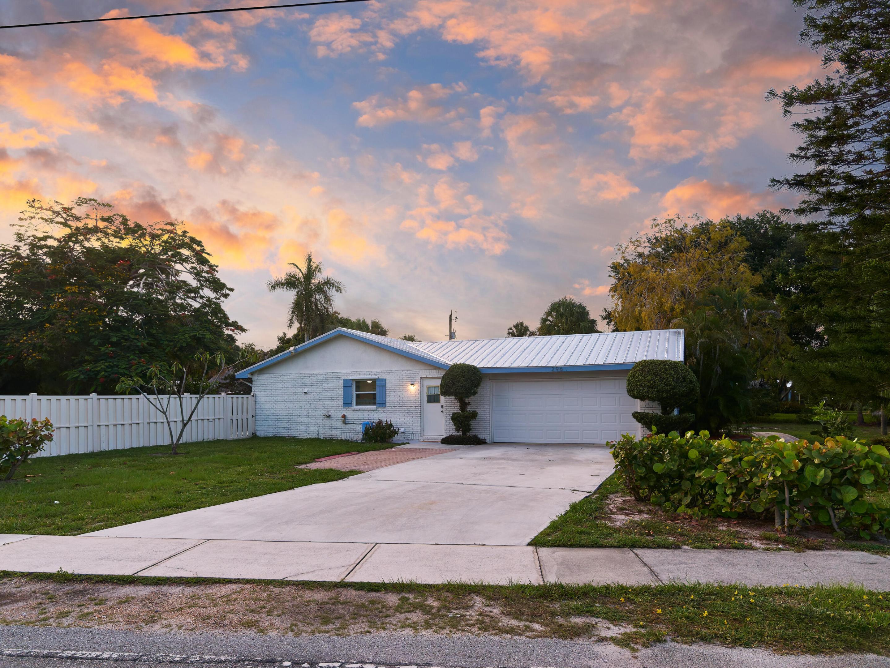 296 Se Wentworth Drive Property Photo 48