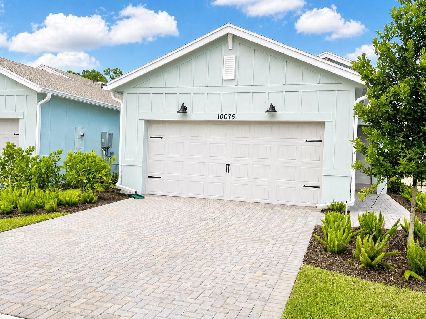 10075 Dreamweaver Road Property Photo 2
