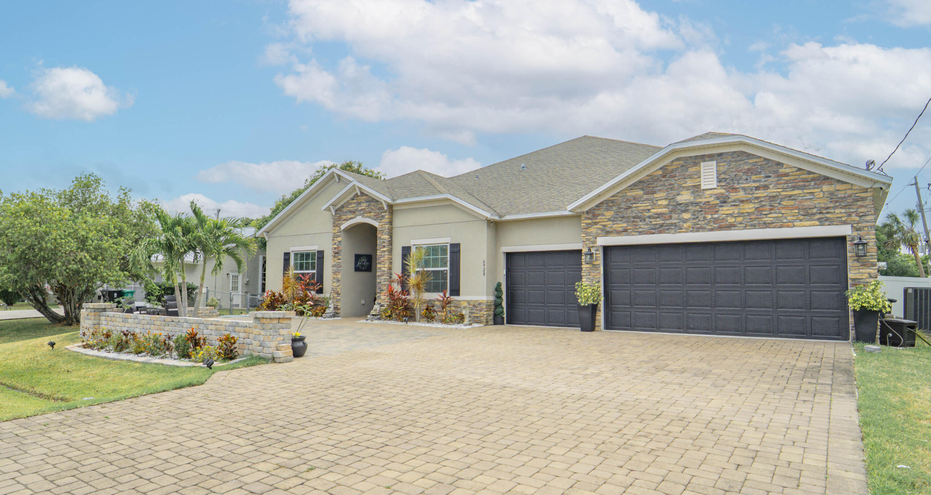 6920 Nw Jorgensen Road Property Photo 1