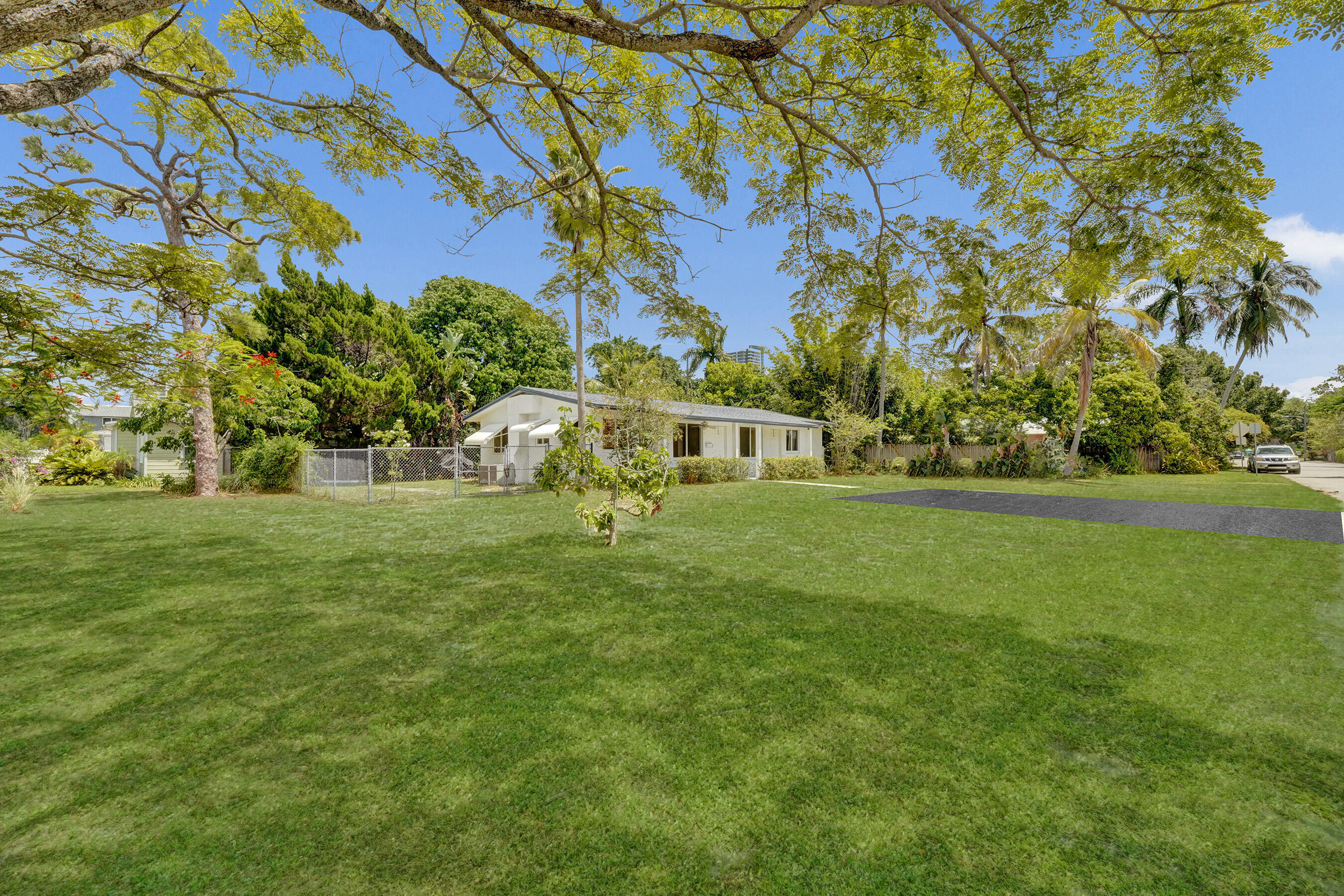 611 Sw 7th Street Property Photo 4