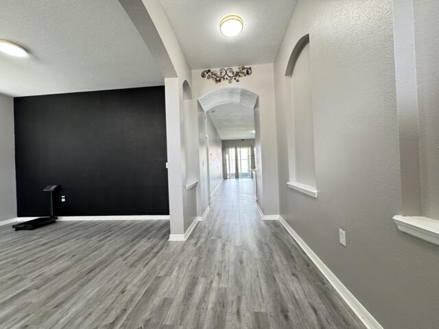 10868 Standing Stone Drive Property Photo 4