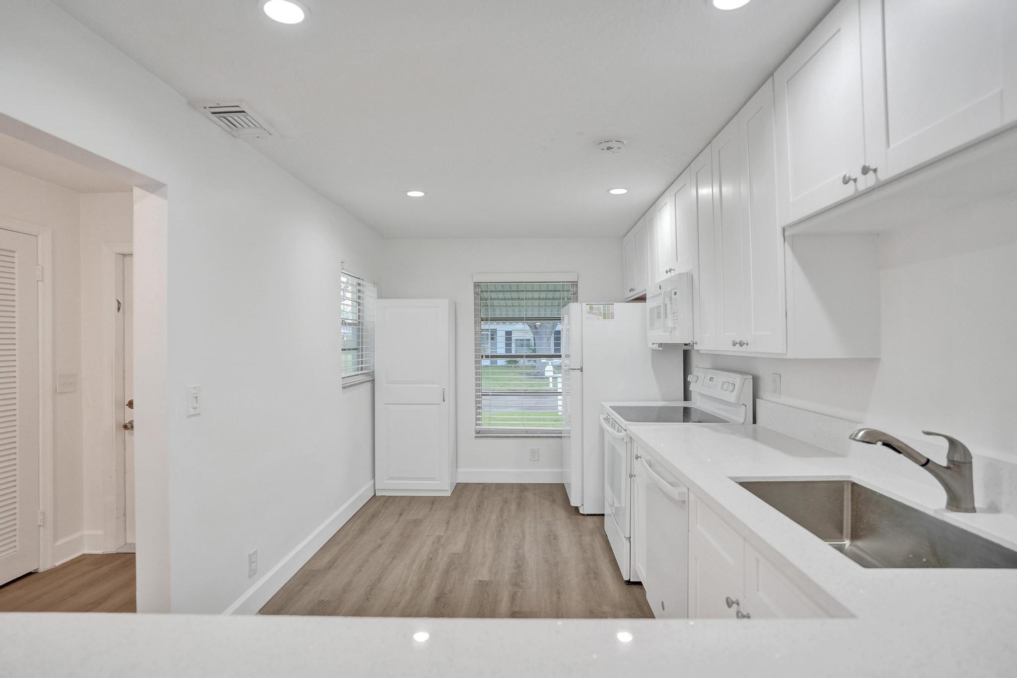 1050 Nw 87th Avenue B141 Property Photo 16