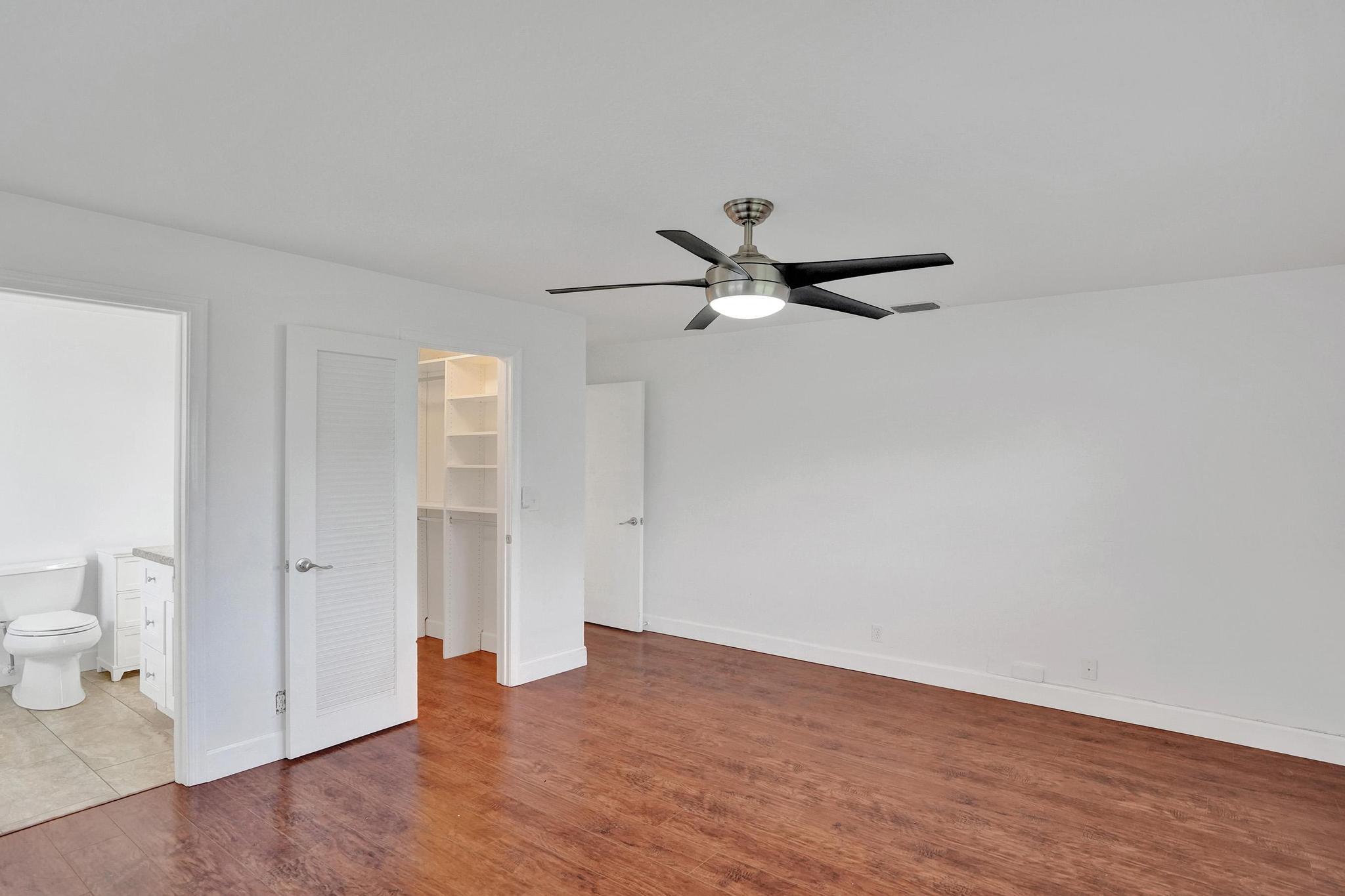 1050 Nw 87th Avenue B141 Property Photo 24