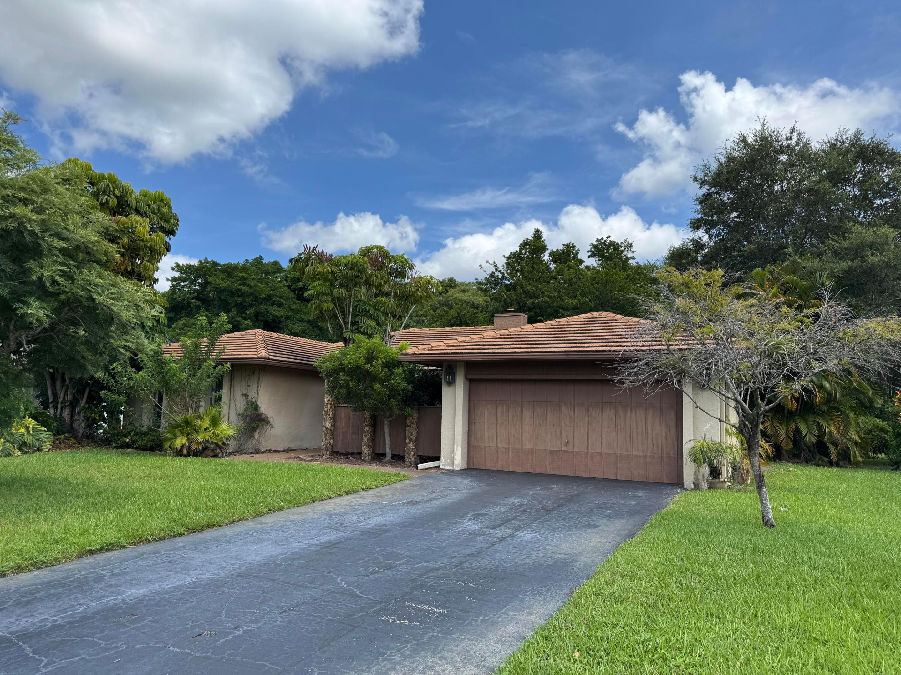 11287 Woodchuck Lane