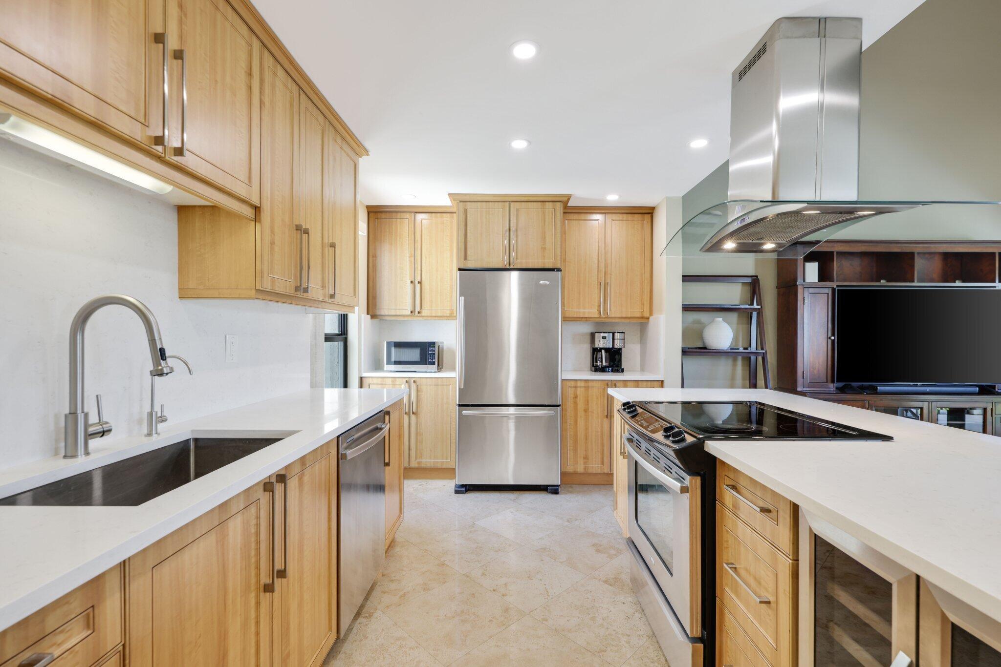 800 Greensward Court 203-i Property Photo 2