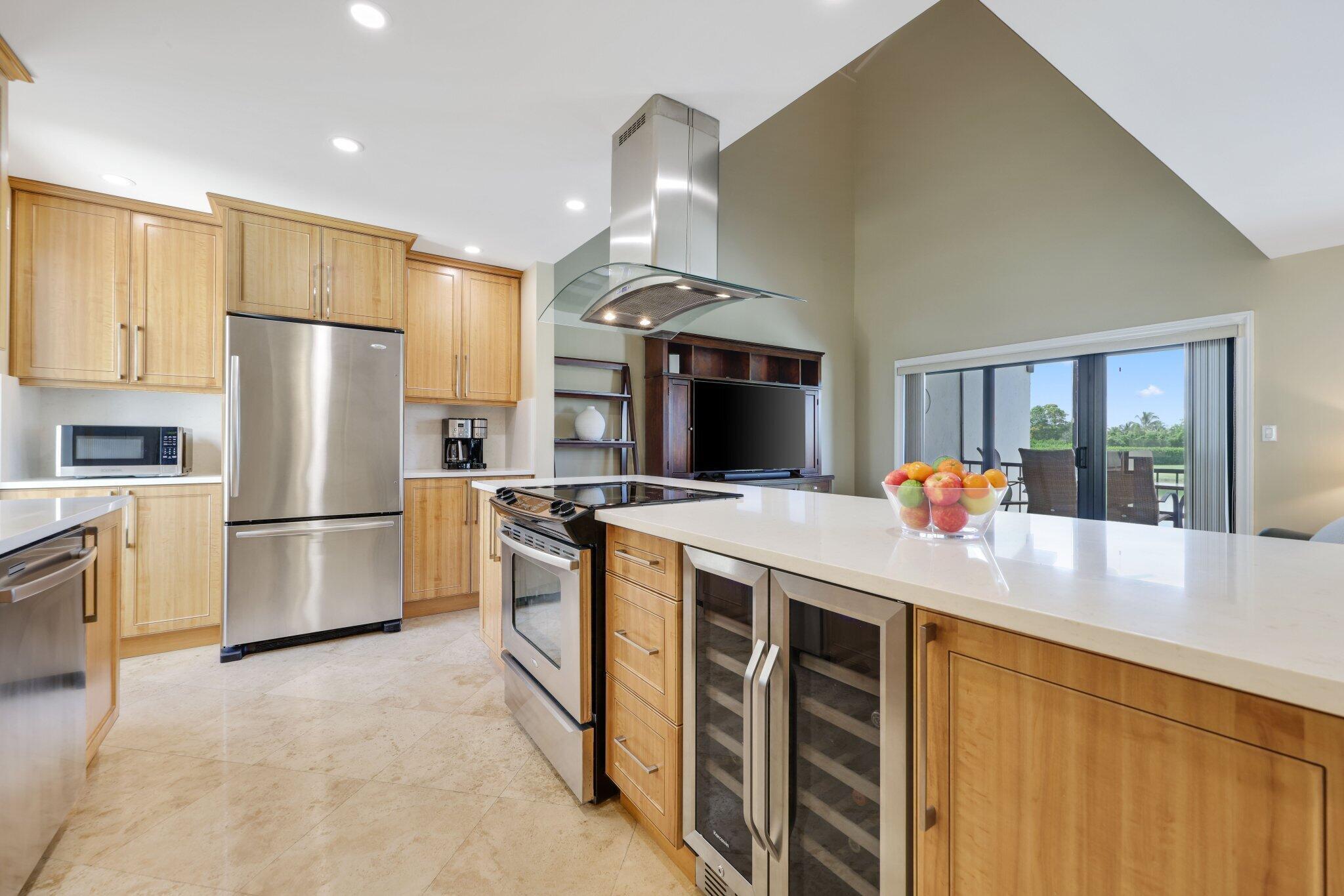800 Greensward Court 203-i Property Photo 3