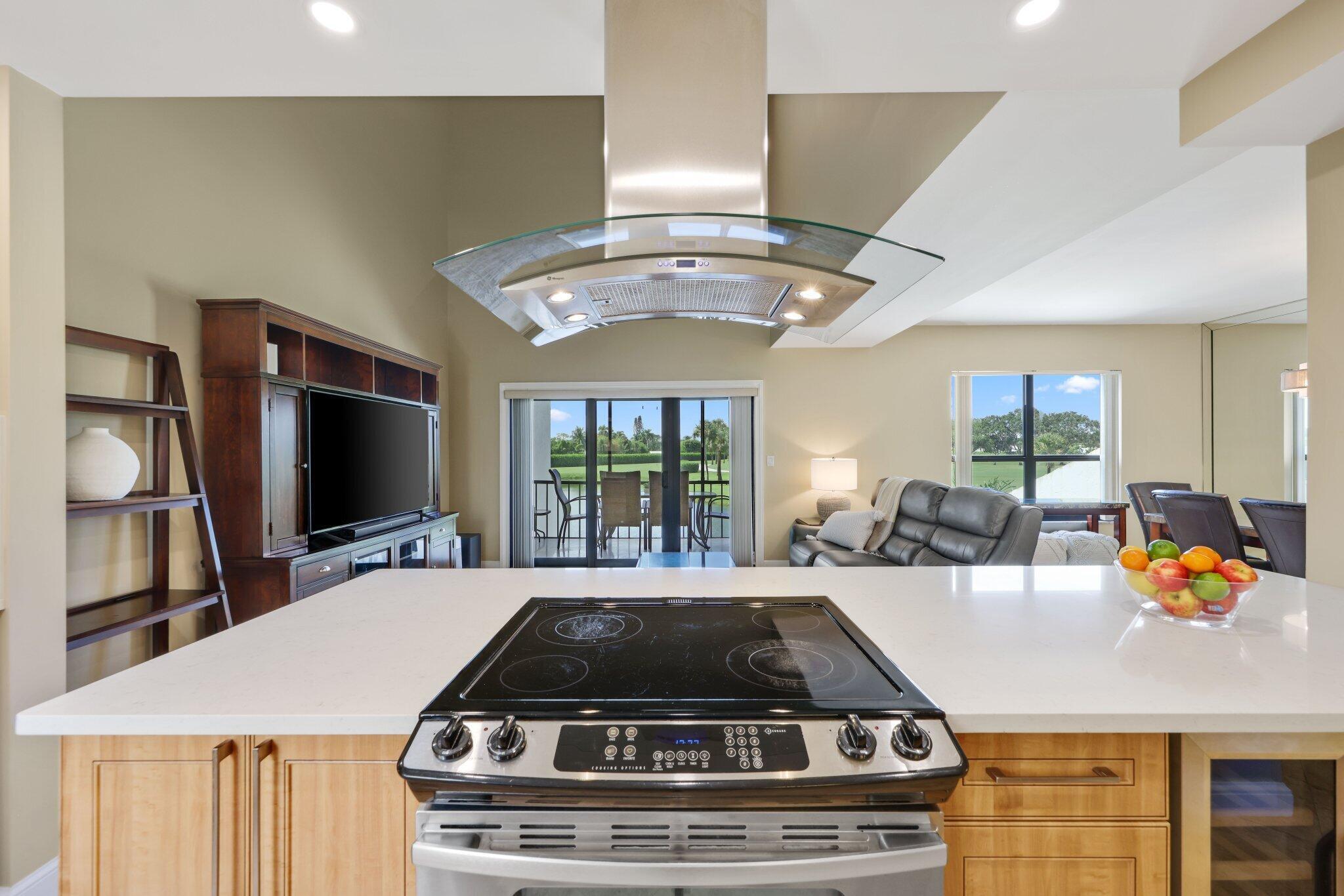800 Greensward Court 203-i Property Photo 6
