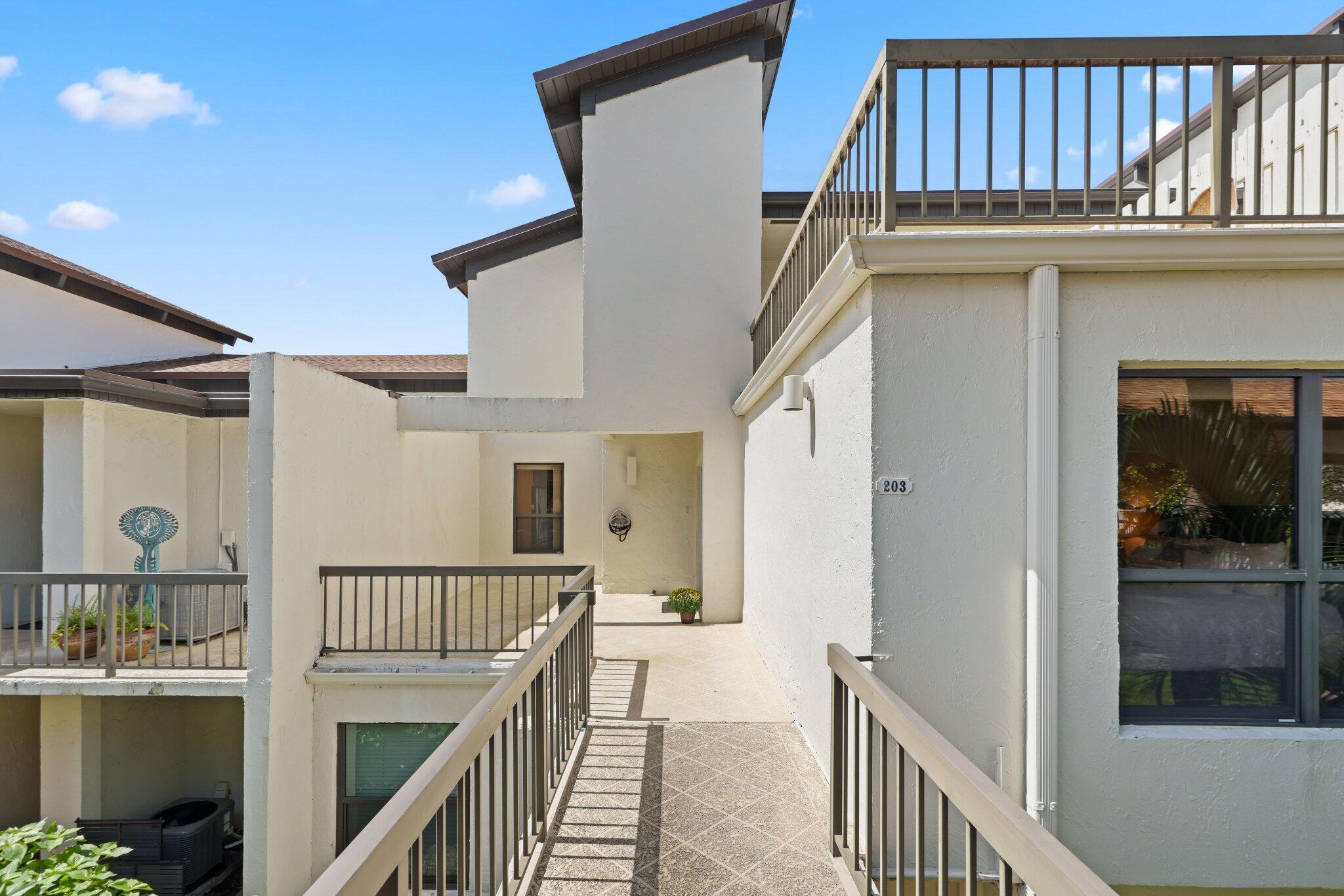 800 Greensward Court 203-i Property Photo 25