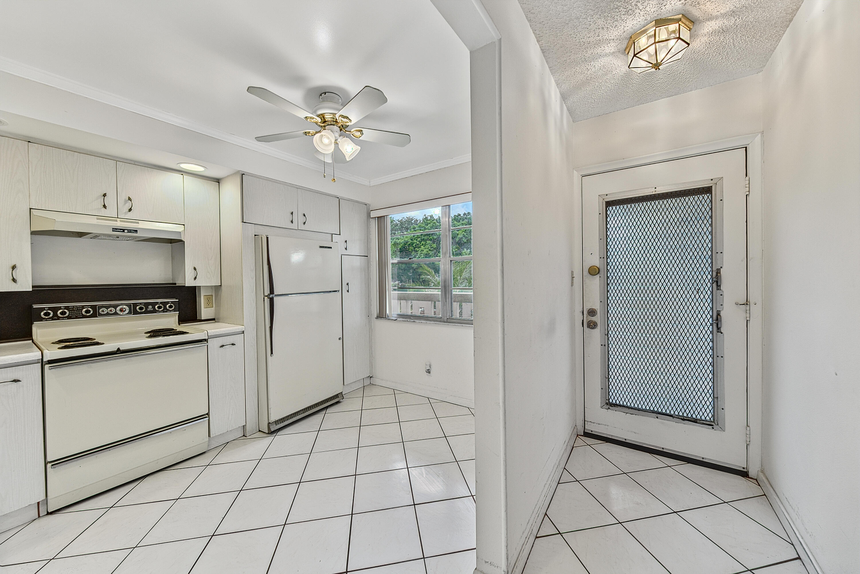 B26064449 Property Photo 8