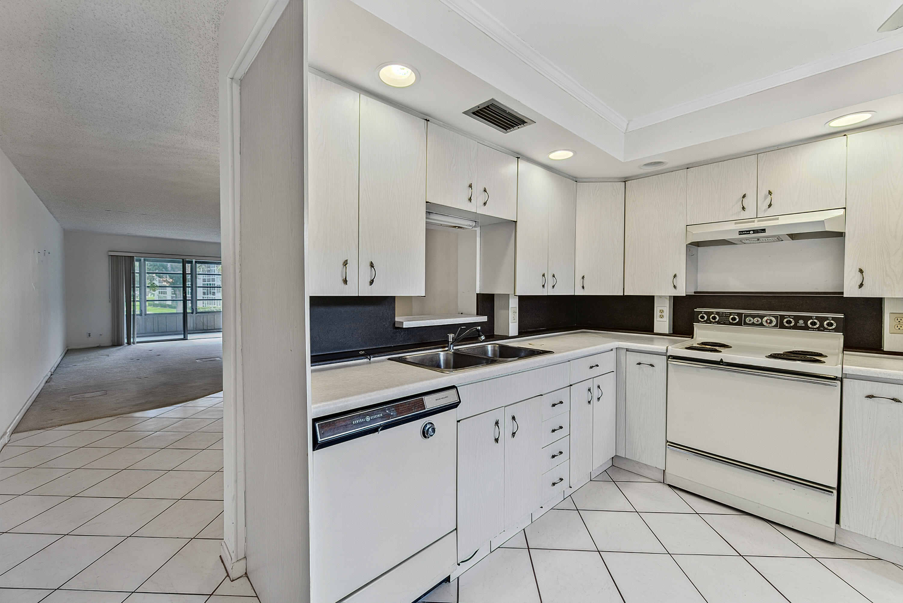 B26064449 Property Photo 9