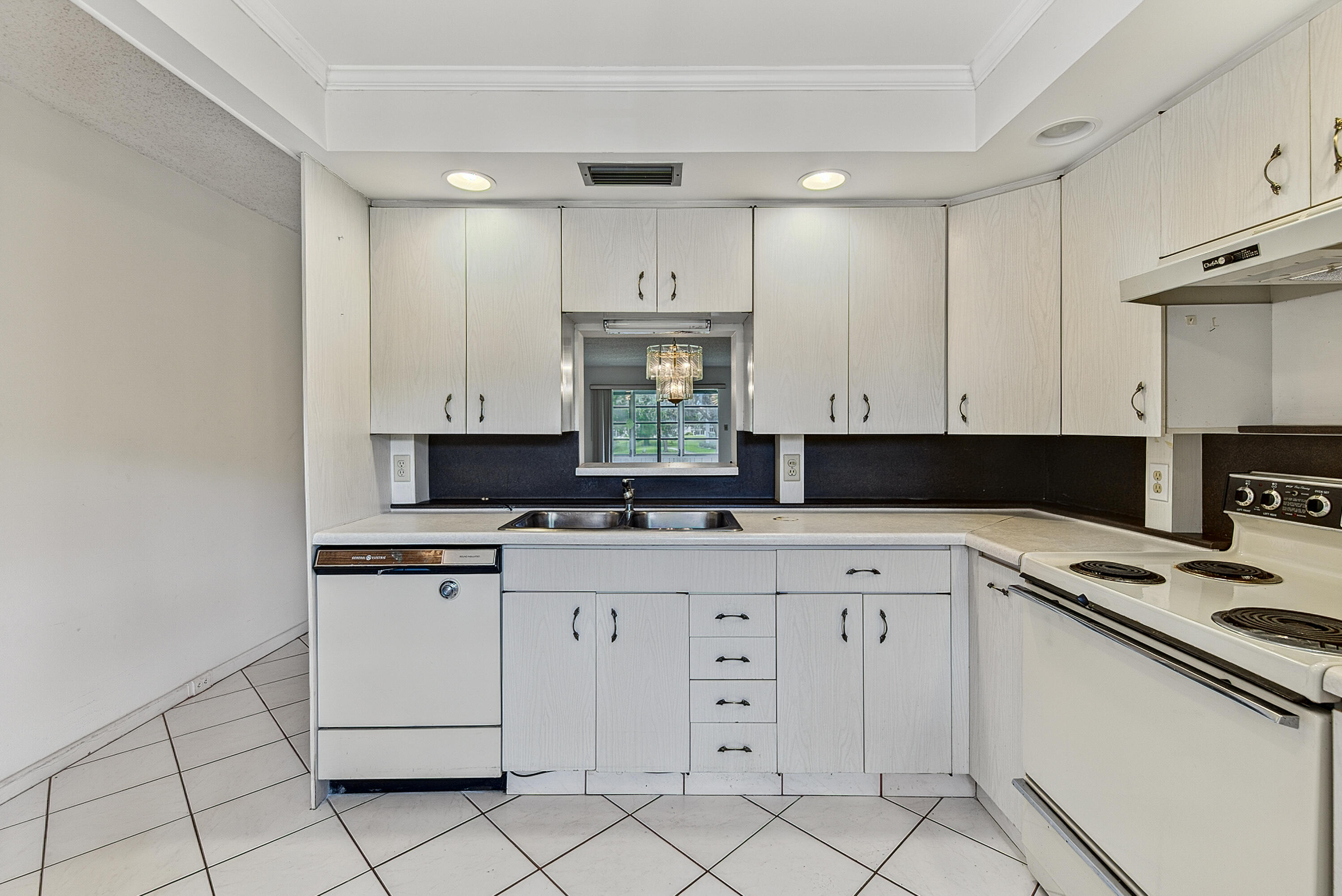 B26064449 Property Photo 11