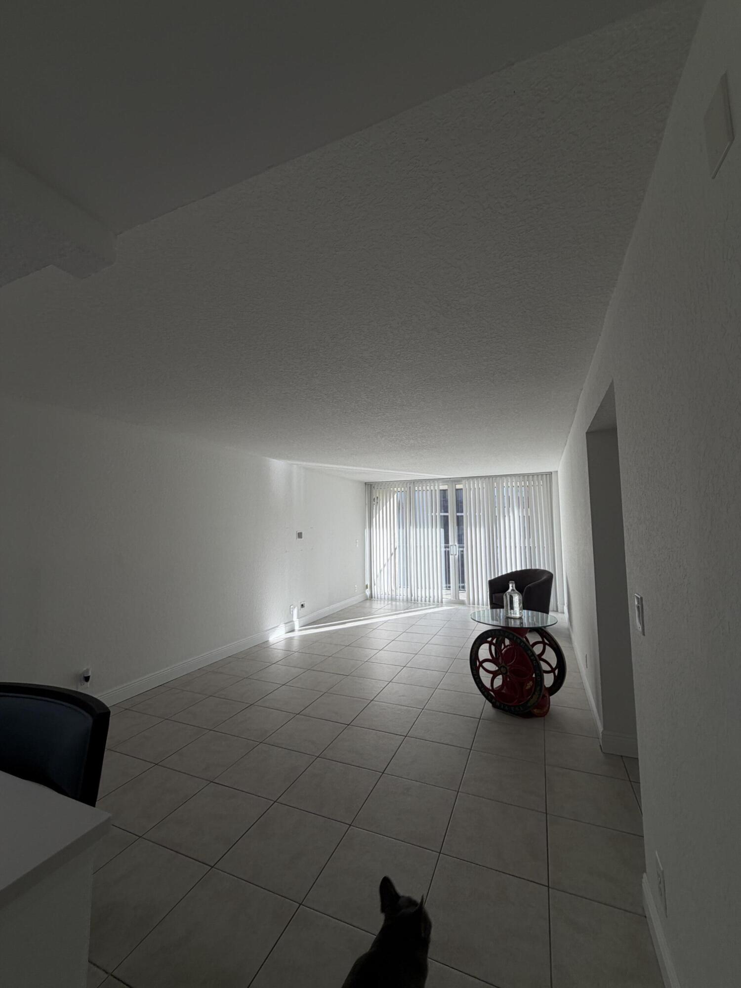 20 Royal Palm Way 3020 Property Photo 5