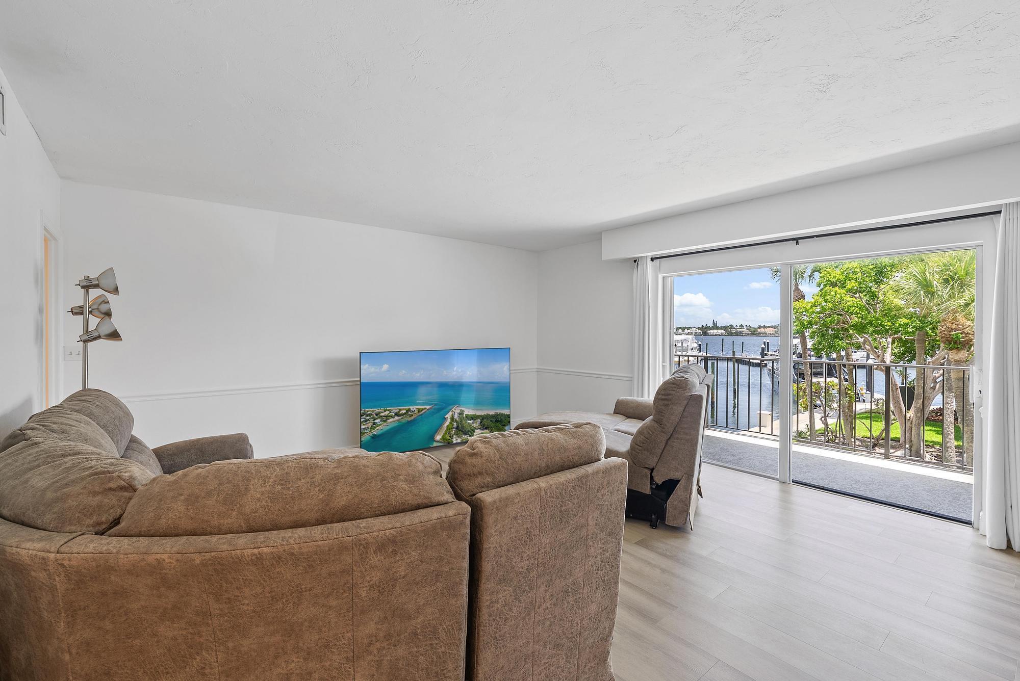 1200 Marine Way G11 Property Photo 8