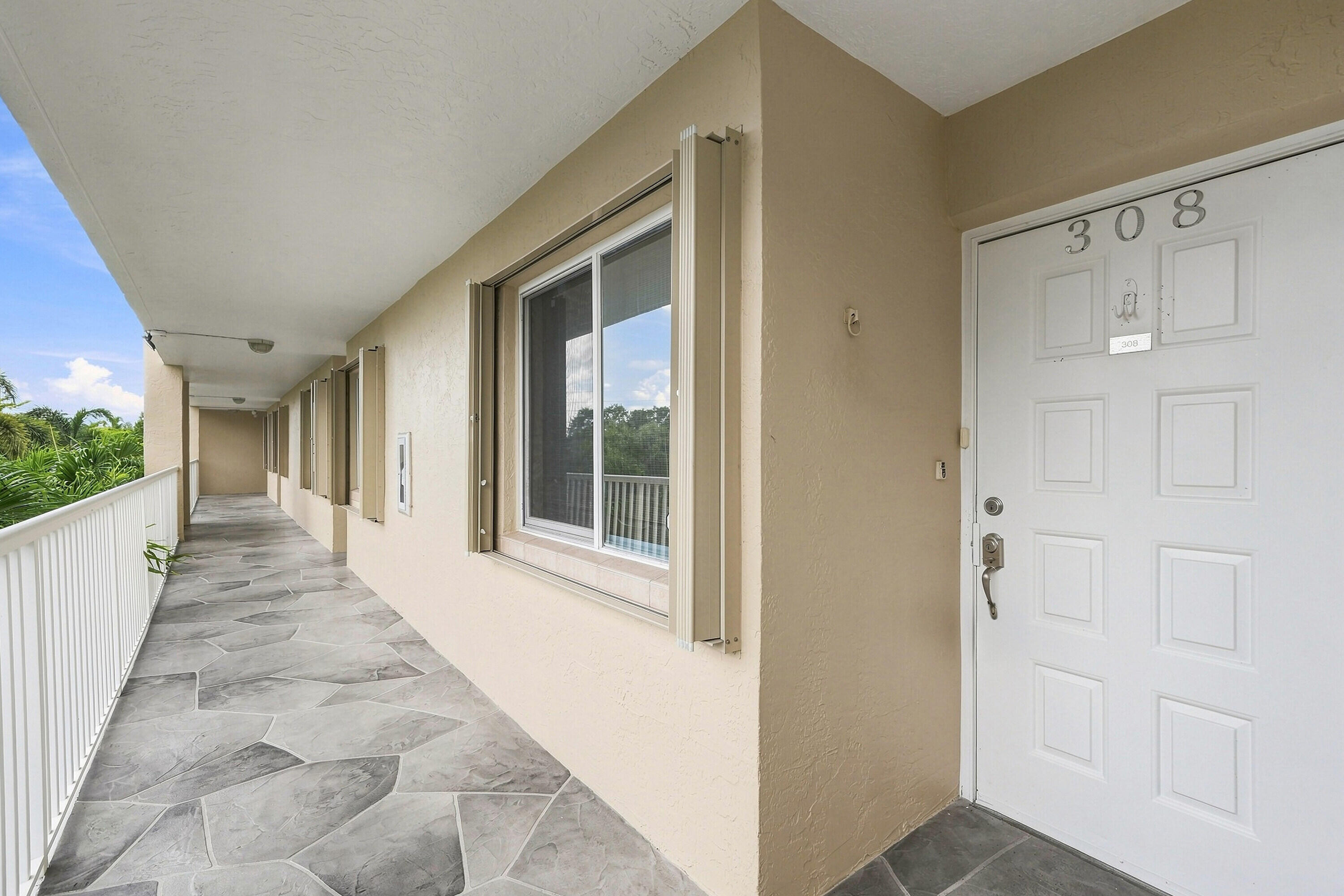2541 N NOB HILL Road 308