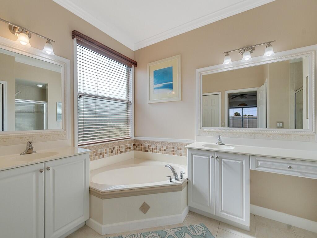 3153 Ashford Square Property Photo 14