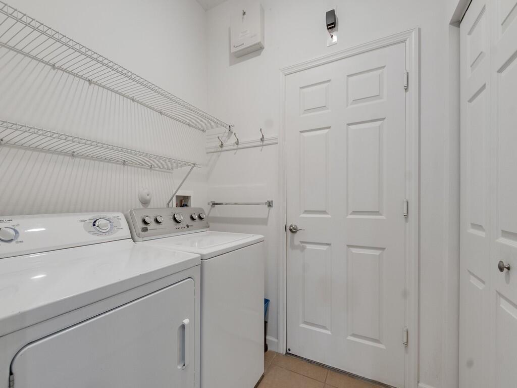 3153 Ashford Square Property Photo 20