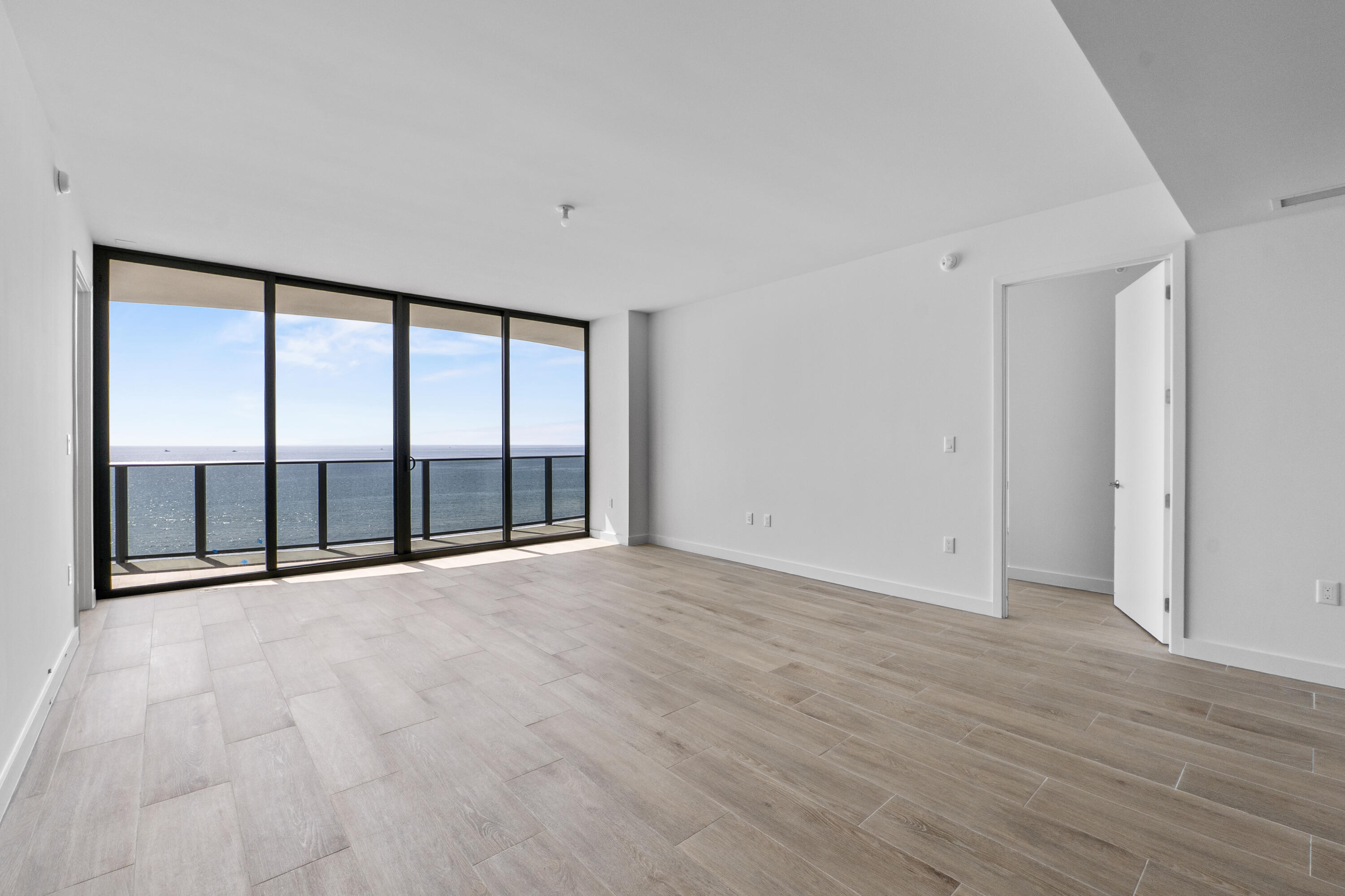900 N Ocean Boulevard 802 Property Photo 5