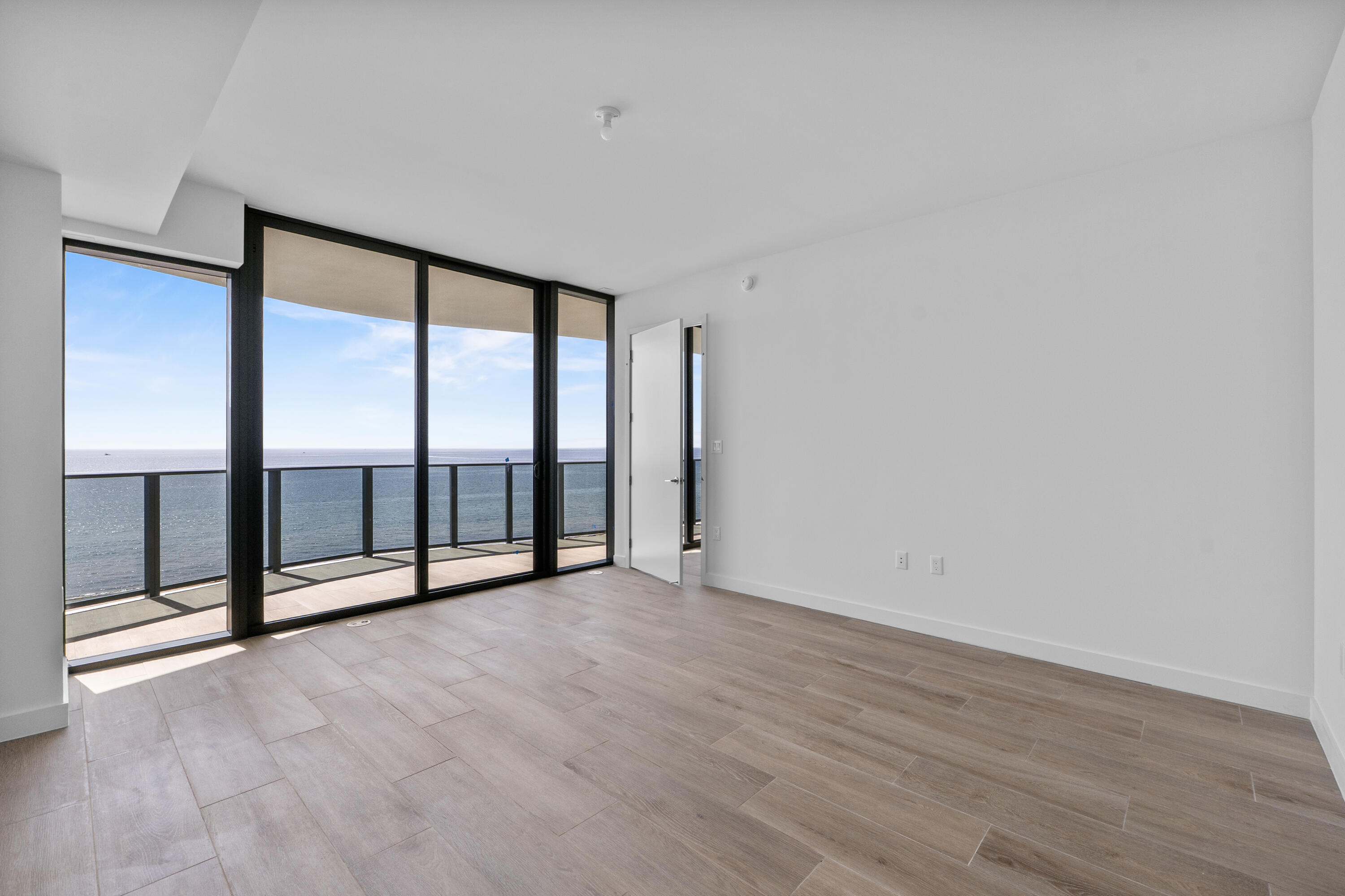 900 N Ocean Boulevard 802 Property Photo 7