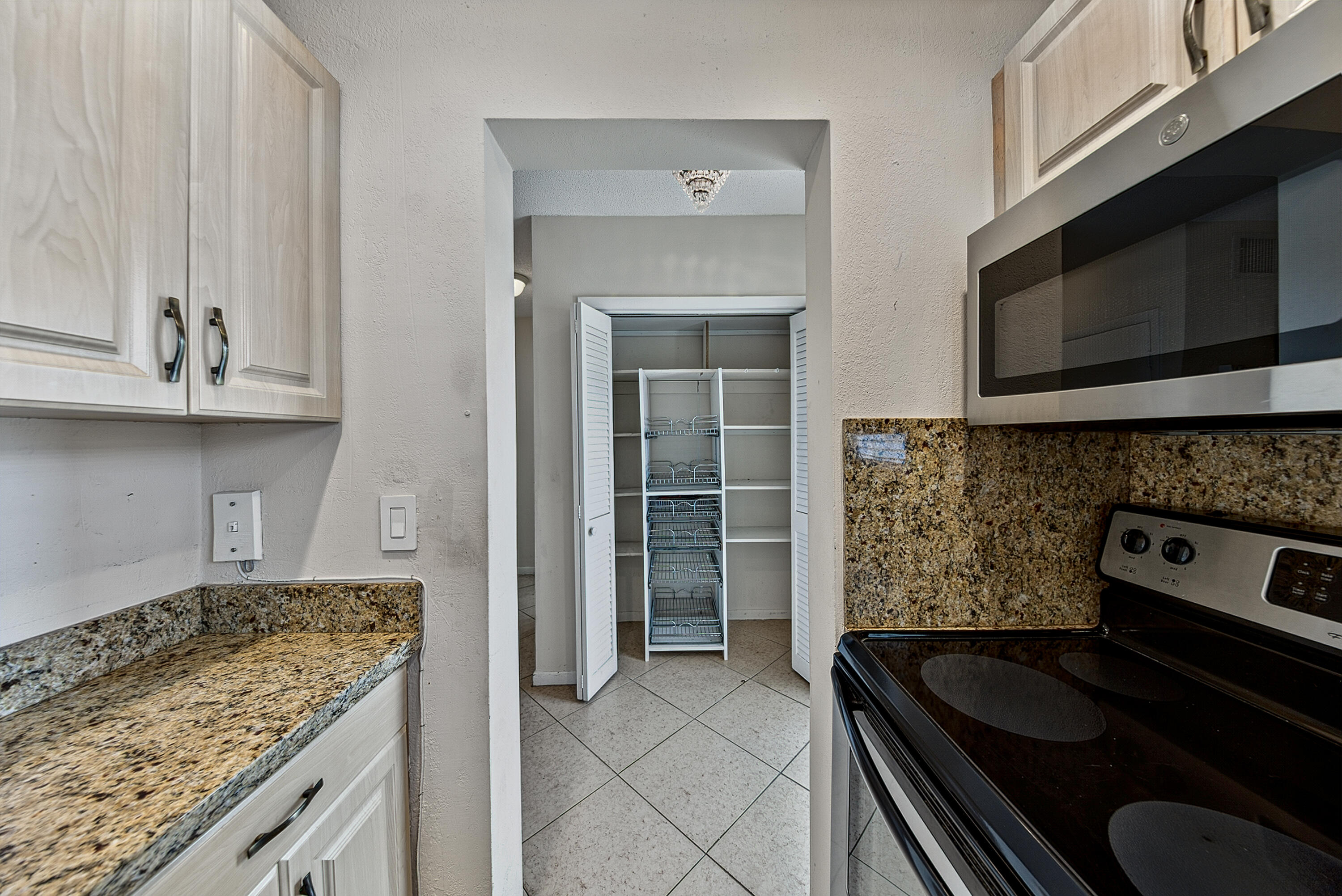 2650 W Golf Boulevard 165 Property Photo 9