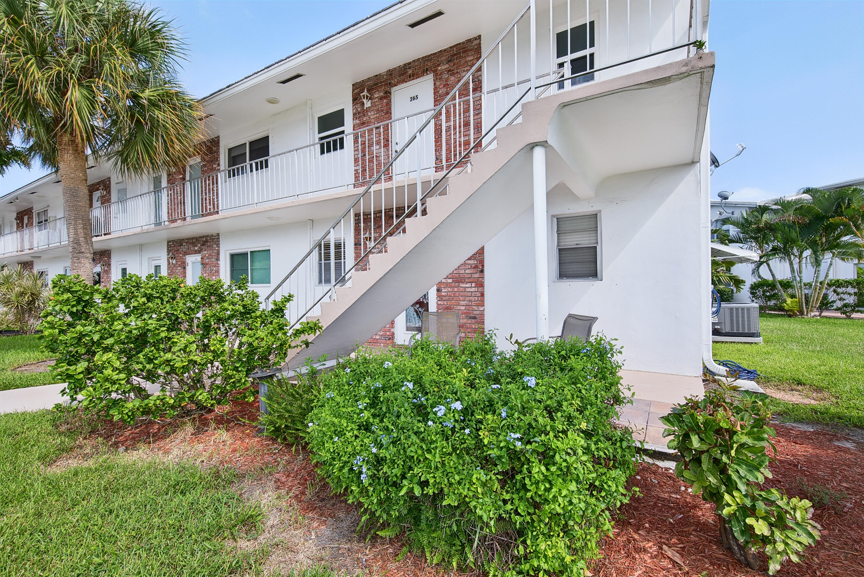 2650 W Golf Boulevard 165 Property Photo 38