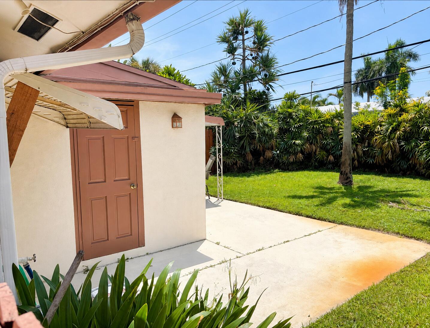 1980 Ne 56th Street Property Photo 6