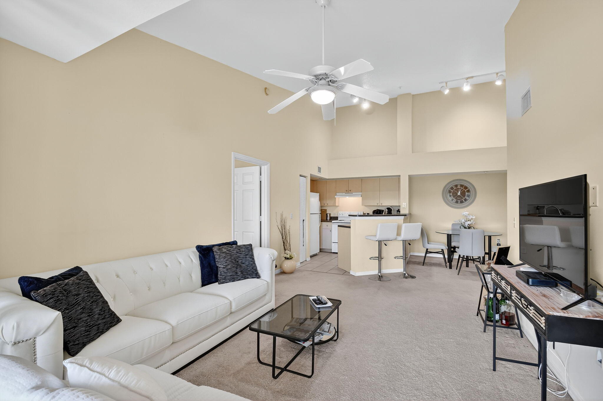 4180 San Marino Boulevard 304 Property Photo 6