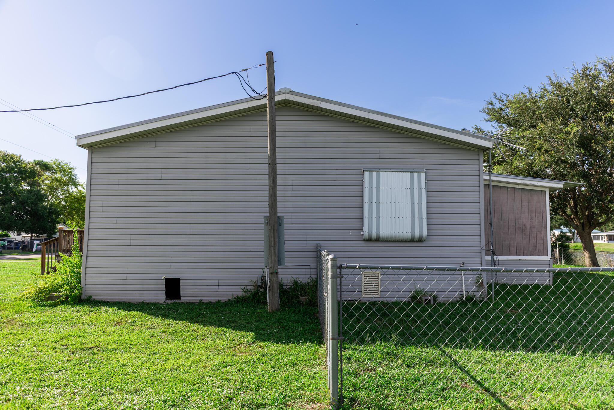 1221 Chobee Street Property Photo 11