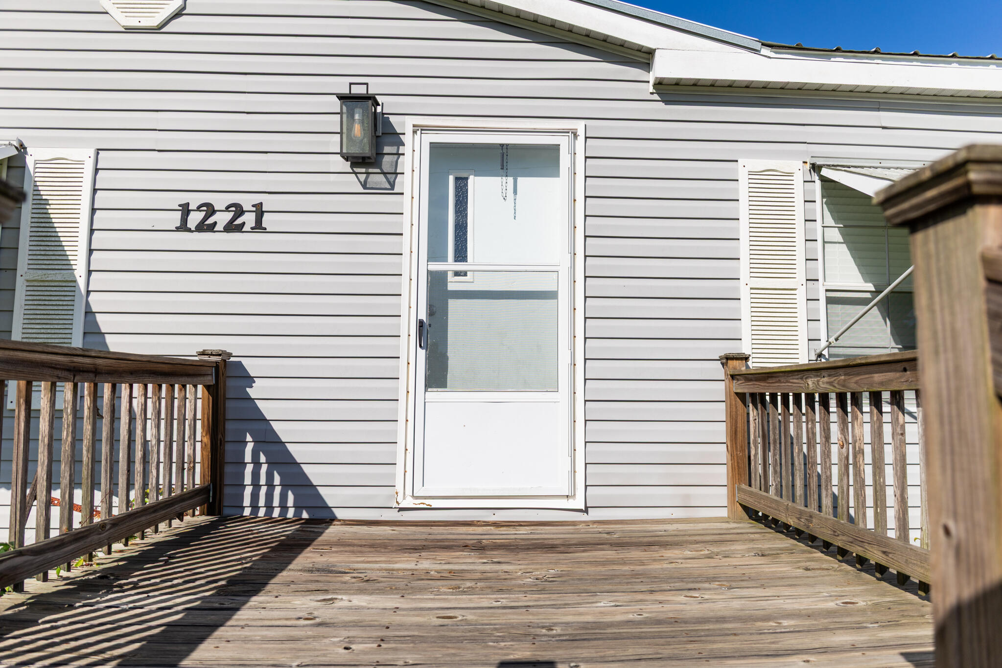 1221 Chobee Street Property Photo 14