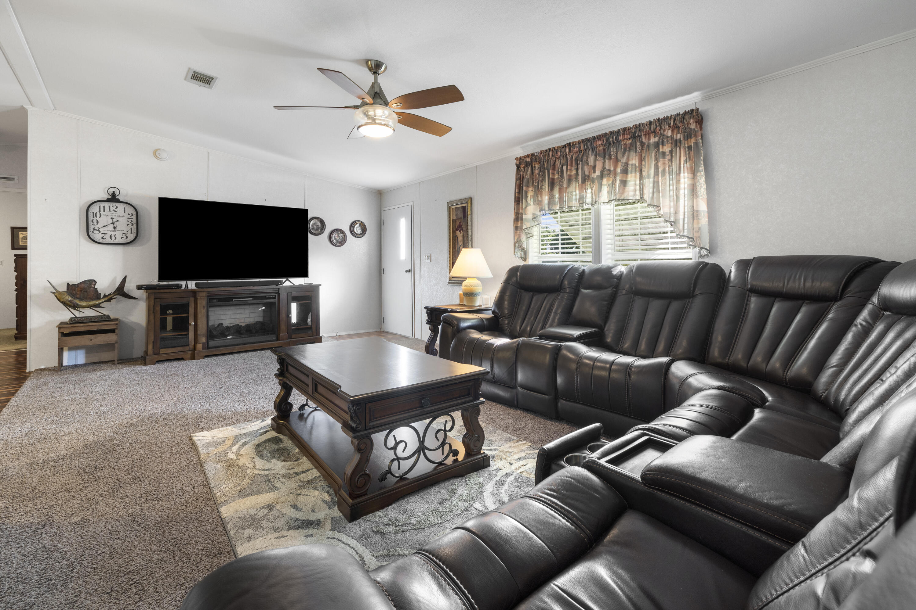 1221 Chobee Street Property Photo 22