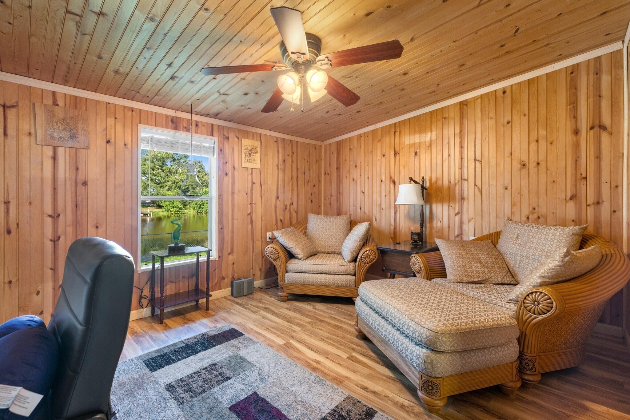 1221 Chobee Street Property Photo 32