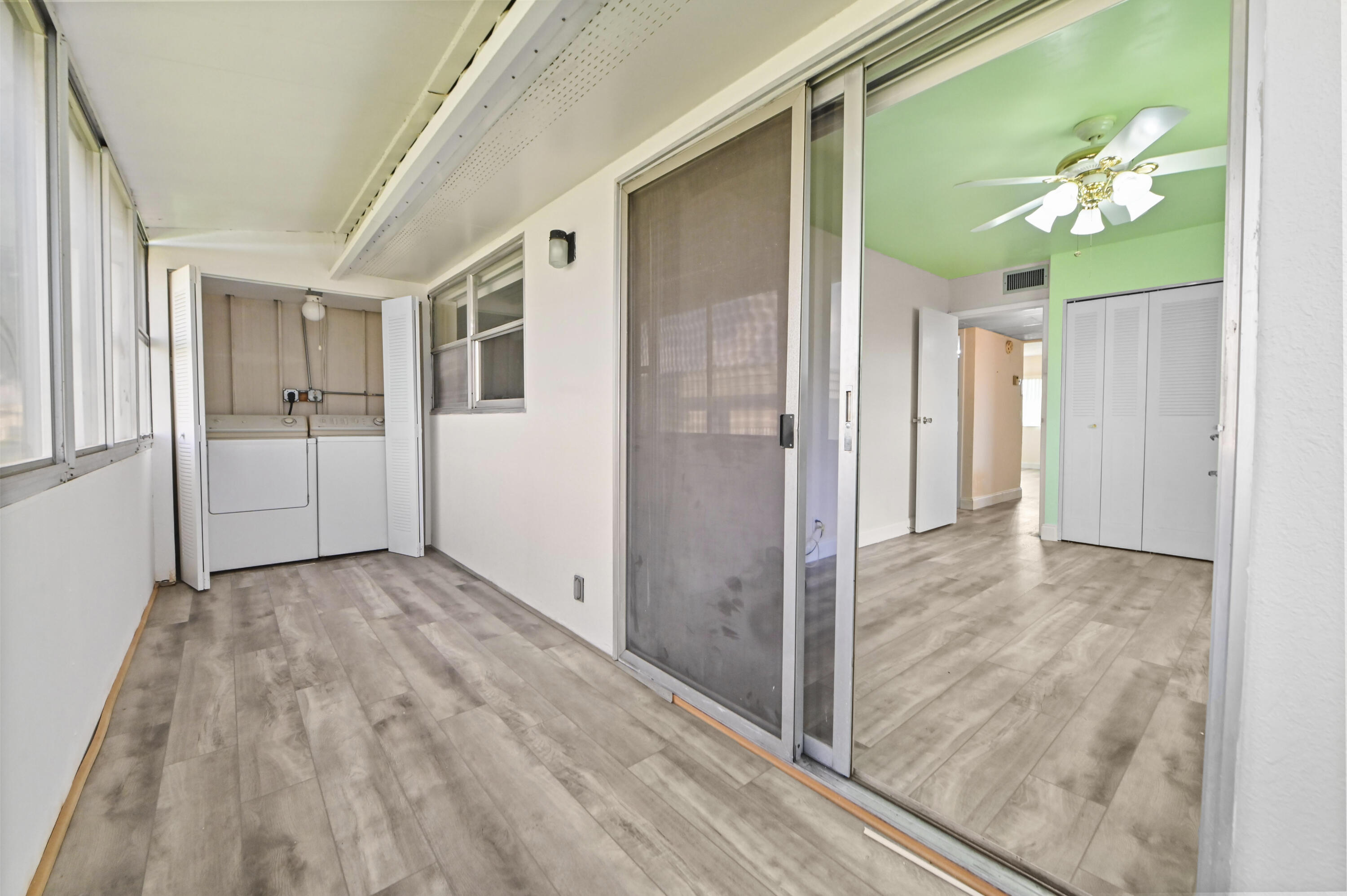 233 Monaco Boulevard E Property Photo 16