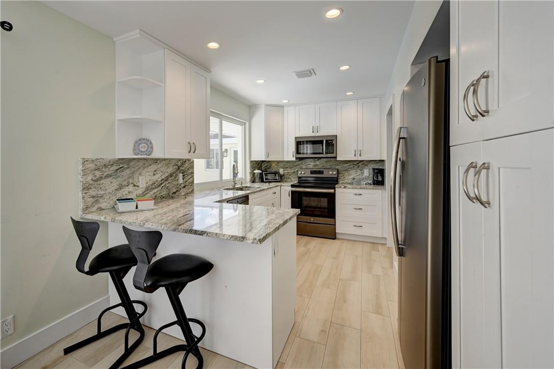 840 Sw 7th Street Property Photo 4