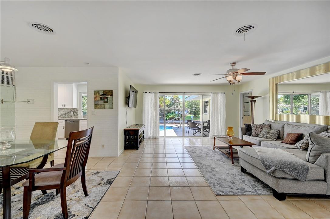 840 Sw 7th Street Property Photo 6