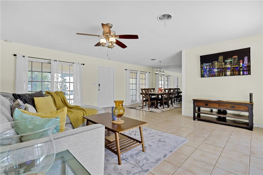 840 Sw 7th Street Property Photo 23