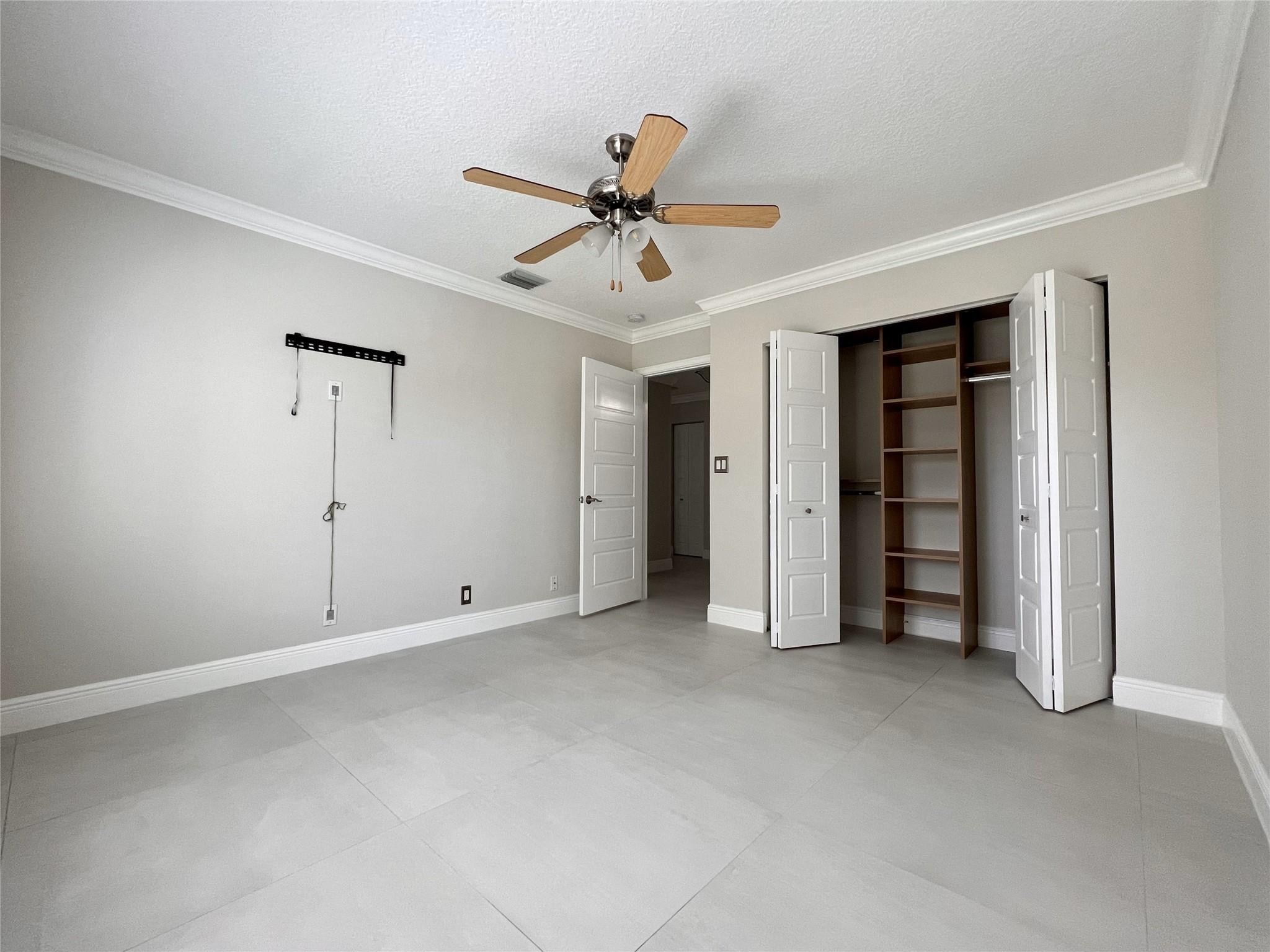 720 Birdie Court Property Photo 7