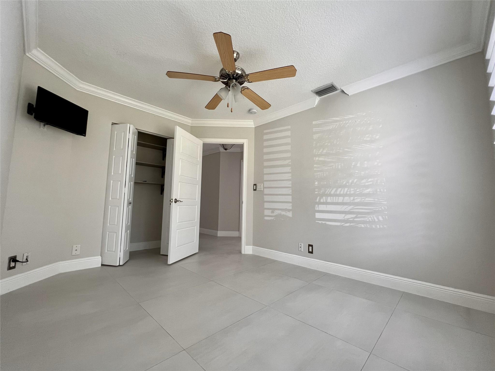 720 Birdie Court Property Photo 9