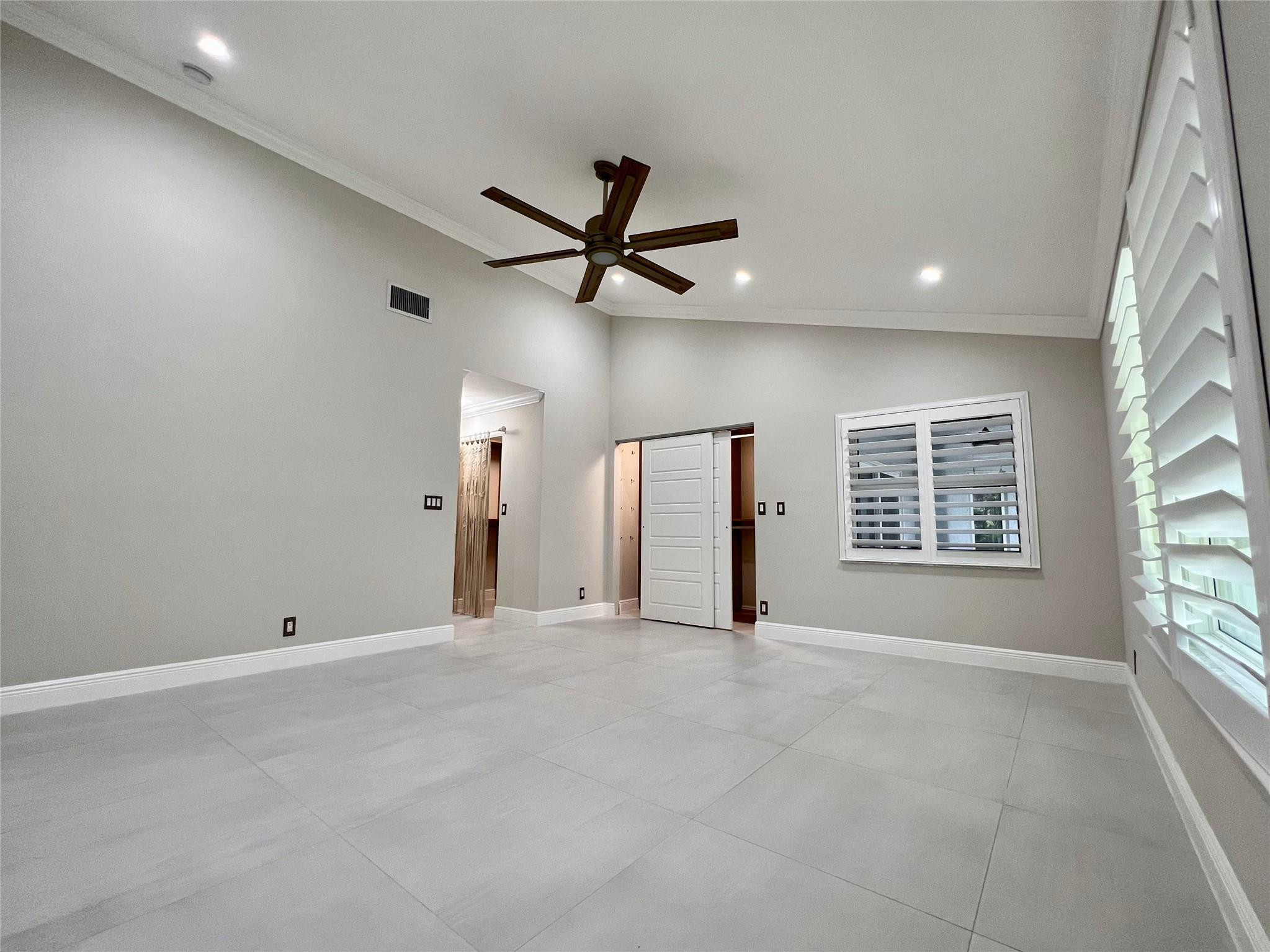 720 Birdie Court Property Photo 10