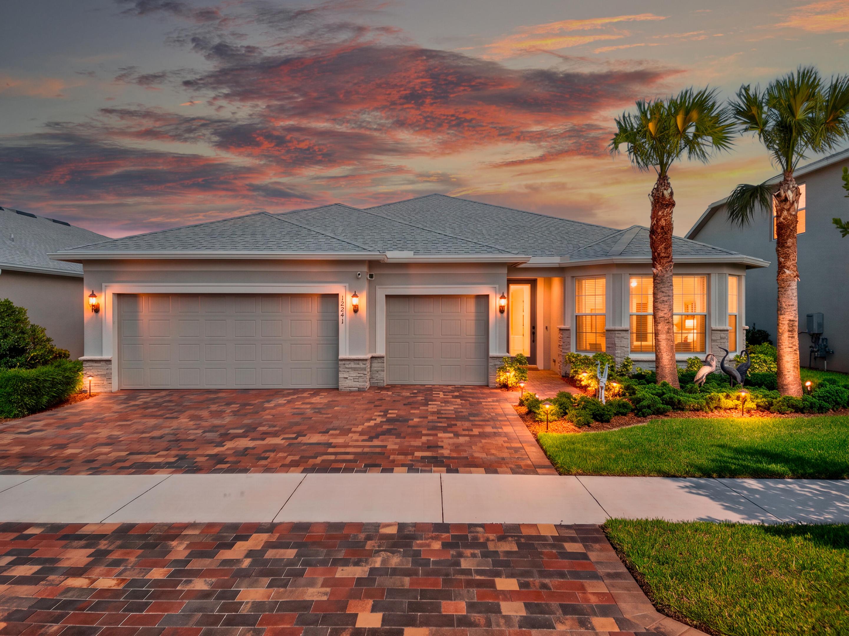 12241 Sw Myrtle Oak Drive Property Photo 1