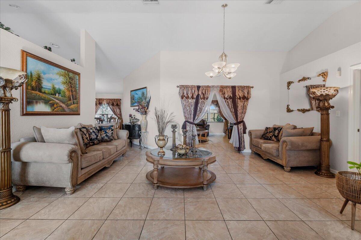 1023 Caribbean Avenue Property Photo 10