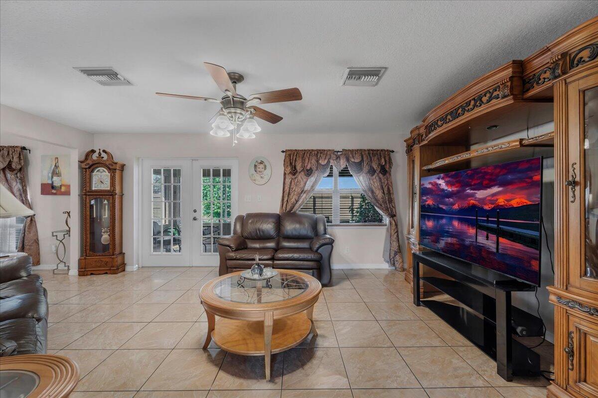 1023 Caribbean Avenue Property Photo 31