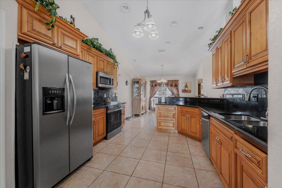 1023 Caribbean Avenue Property Photo 42