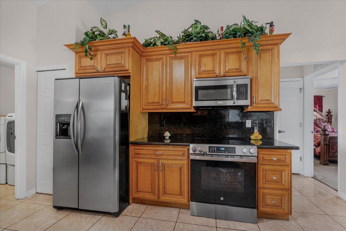 1023 Caribbean Avenue Property Photo 44