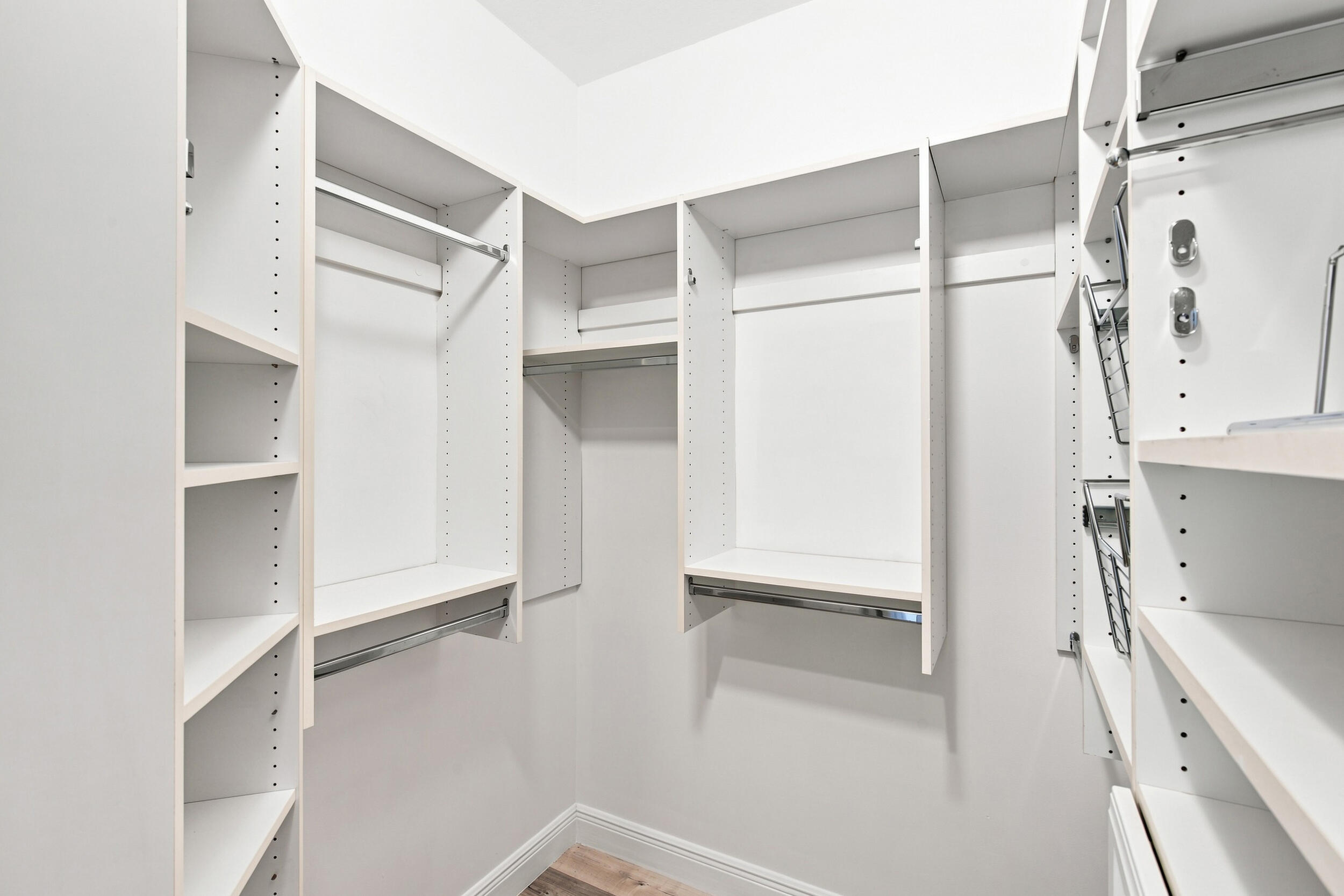 8817 Champions Way Property Photo 36