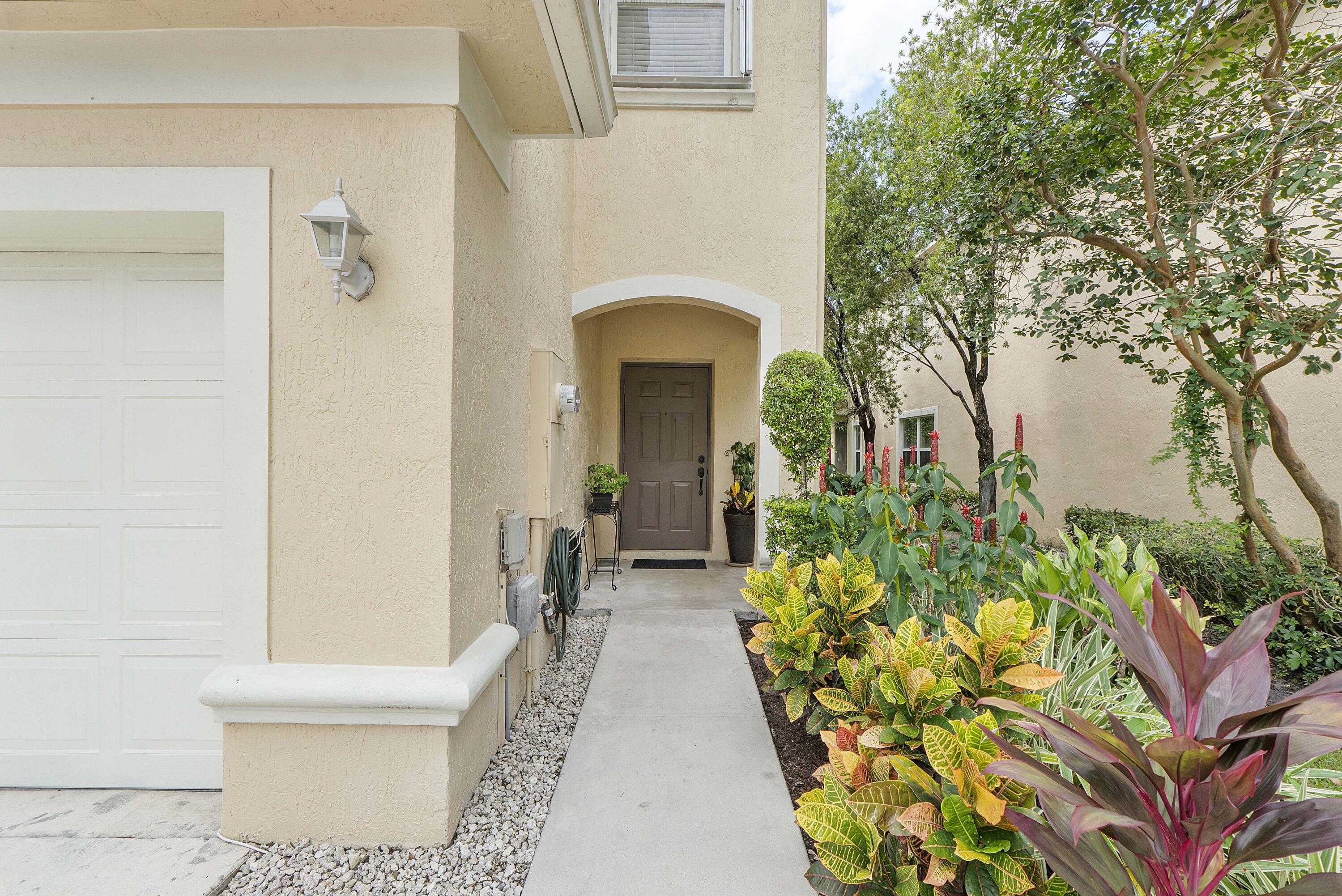 13804 Creston Place Property Photo 36