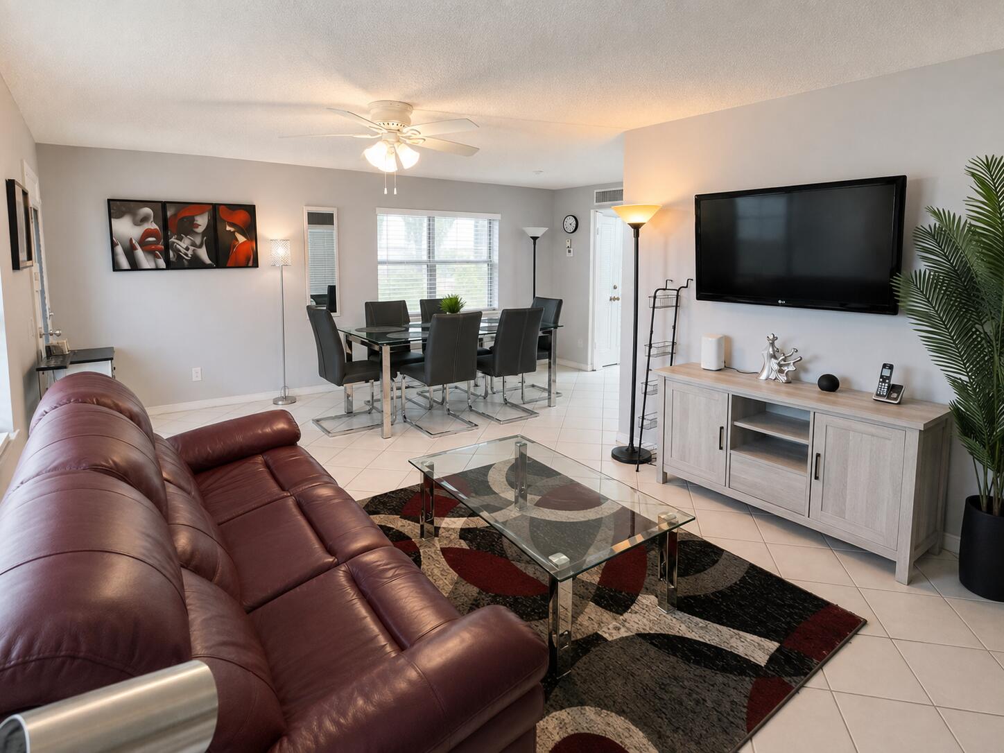258 Burgundy F Property Photo 1
